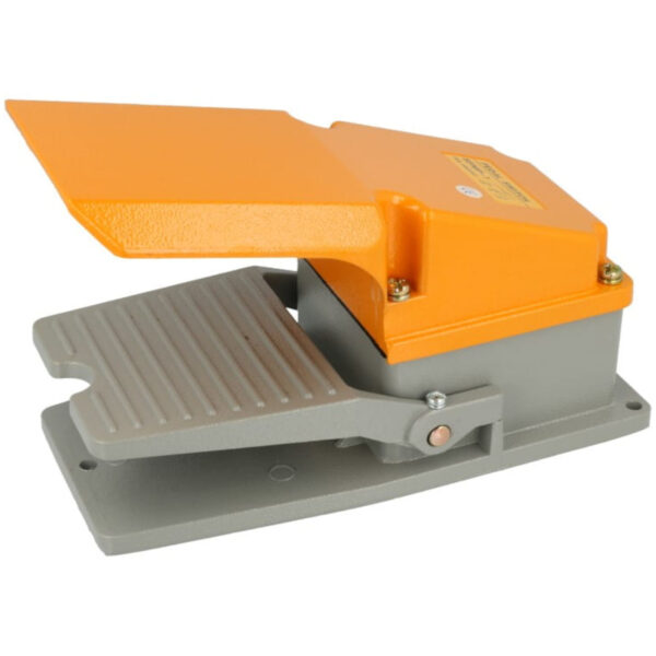 Włącznik nożny do sterowania myjką warsztatową